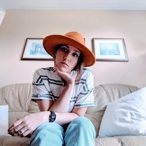 Meet your Posher, Ashley